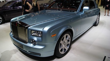 Rolls Royce 102EX bleu 3/4 avant gauche