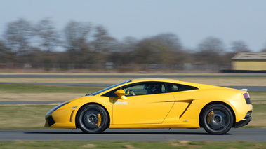 Lamborghini Gallardo LP550-2 Valentino Balboni jaune filé