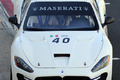Maserati GranTurismo MC Concept blanc face avant vue de haut debout