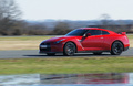 Nissan GTR rouge 3/4 avant gauche filé