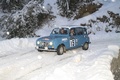 Renault 4, bleue, action 3-4 avg, Nicolas Nogue
