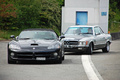 Dodge Viper SRT-10 noir & Mercedes 450 SLC gris