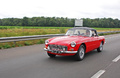 MG B rouge 3/4 avant gauche travelling