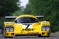 Porsche 956 jaune, action face