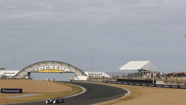 24h du Mans 2011 course Peugeot Dunlop jour