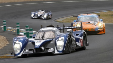 24h du Mans 2011 course Peugeot et Porsche Flying