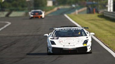 Lamborghini Gallardo LP560-4 SuperTrofeo blanc face avant