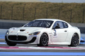 Maserati GranTurismo GT4 blanc 3/4 avant gauche