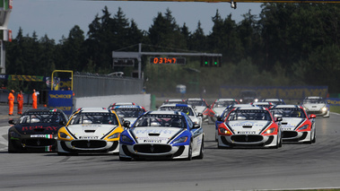 Maserati GranTurismo MC Trofeo départ