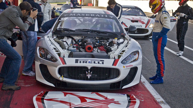 Maserati GranTurismo MC Trofeo face avant