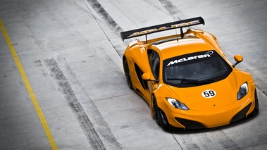 McLaren MP4-12C 3/4 avant haut