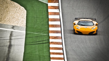 McLaren MP4-12C face + vibreur