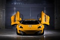 McLaren MP4-12C GT3 orange face avant portes ouvertes