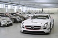 Mercedes SLS AMG GT3 blanc 3/4 avant gauche usine