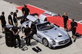 Mercedes SLS AMG GT3 gris 3/4 avant droit portes ouvertes vue de haut