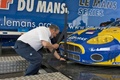 Spyker C8 Laviolette LMS bleu/jaune déchargement