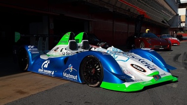 Prestige Racing Barcelona - 04.11.10 - Pescarolo LMP2 bleu/vert 3/4 avant droit