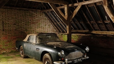 Aston Martin DB4 Convertible, vert, 3-4 avd