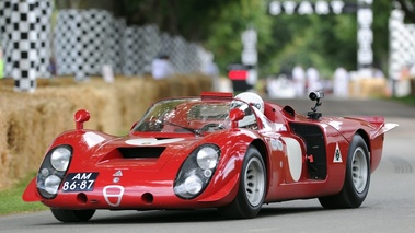 Goodwood Festival Of Speed 2011 - Alfa Romeo 33 rouge 3/4 avant gauche