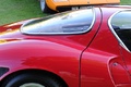 Goodwood Festival Of Speed 2011 - Alfa Romeo 33 Stradale rouge & Lamborghini Countach orange debout