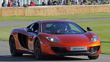 Goodwood Festival Of Speed 2011 - McLaren MP4-12C orange 3/4 avant droit