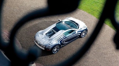 Bugatti Veyron L'or Blanc - 3/4 arrière droit plongée