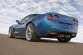 Chevrolet Corvette C6 ZR1 bleu 3/4 arrière gauche penché