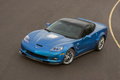 Chevrolet Corvette C6 ZR1 bleu 3/4 avant gauche penché vue de haut