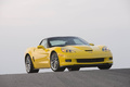 Chevrolet Corvette C6 ZR1 jaune 3/4 avant droit penché