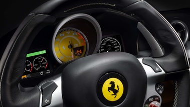 Ferrari FF anthracite compteurs