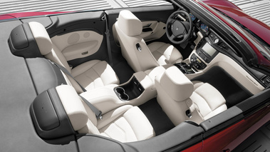 Maserati GranCabrio Sport rouge intérieur