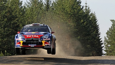Finlande 2011 Loeb jump