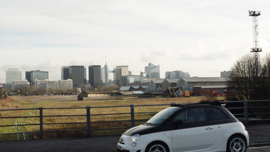 Abarth 500C - Bruxelles - Tour et Taxis +  buildings