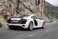 Audi R8 blanche 3/4 arrière D