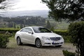 Mercedes E Coupé blanche 3/4 avant D