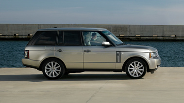 Range Rover 2009 gris profil