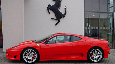 FERRARI 360 Challenge Stradale 2006 - Vue de profil gauche