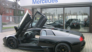 LAMBORGHINI Murciélago LP 640 2009 - Vue de profil gauche portes ouvertes