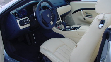 MASERATI GranCabrio 2010 - Vue 3/4 avant droit