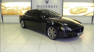 MASERATI Quattoporte Sport GT S 2009 - Vue 3/4 avant droit