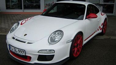 PORSCHE 911 Type 997 GT3 RS 2010 - Vue 3/4 avanr gauche