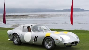 Ferrari 250 GTO, gris métal, 3-4 avd