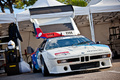 10 000 Tours du Castelet 2011 - BMW M1 blanc 3/4 avant droit penché