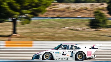 10 000 Tours du Castellet 2012 - Porsche 935 blanc/rose filé