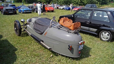 Autodrome Héritage Festival 2013 - Morgan 3-Wheeler anthracite 3/4 arrière gauche