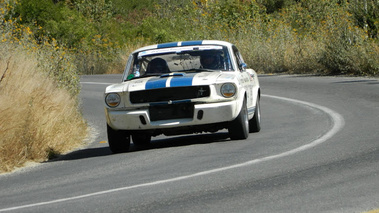 Ford Mustang, blanc, action face