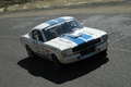 Ford Mustang, blanc, action plongée