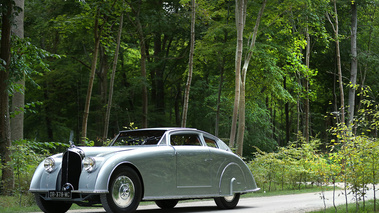 Chantilly Arts & Elégance 2015 - Avions-Voisin C28 Aérosport gris 3/4 avant gauche