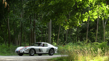 Chantilly Arts & Elégance 2015 - Ferrari 250 GTO gris 3/4 avant gauche