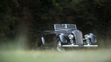 Chantilly Arts & Elégance 2016 - Lancia Astura Cabriolet Bocca noir 3/4 avant droit